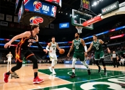 热火遭逆转，雄鹿获得系列赛首胜