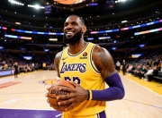 老詹赛季首个30+无力救场洛城德比G2沦为伤退噩梦