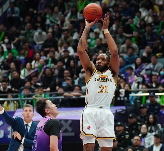 开云体育入口-NBA球队备战季后赛，主教练暗示将会有新战术突破的简单介绍