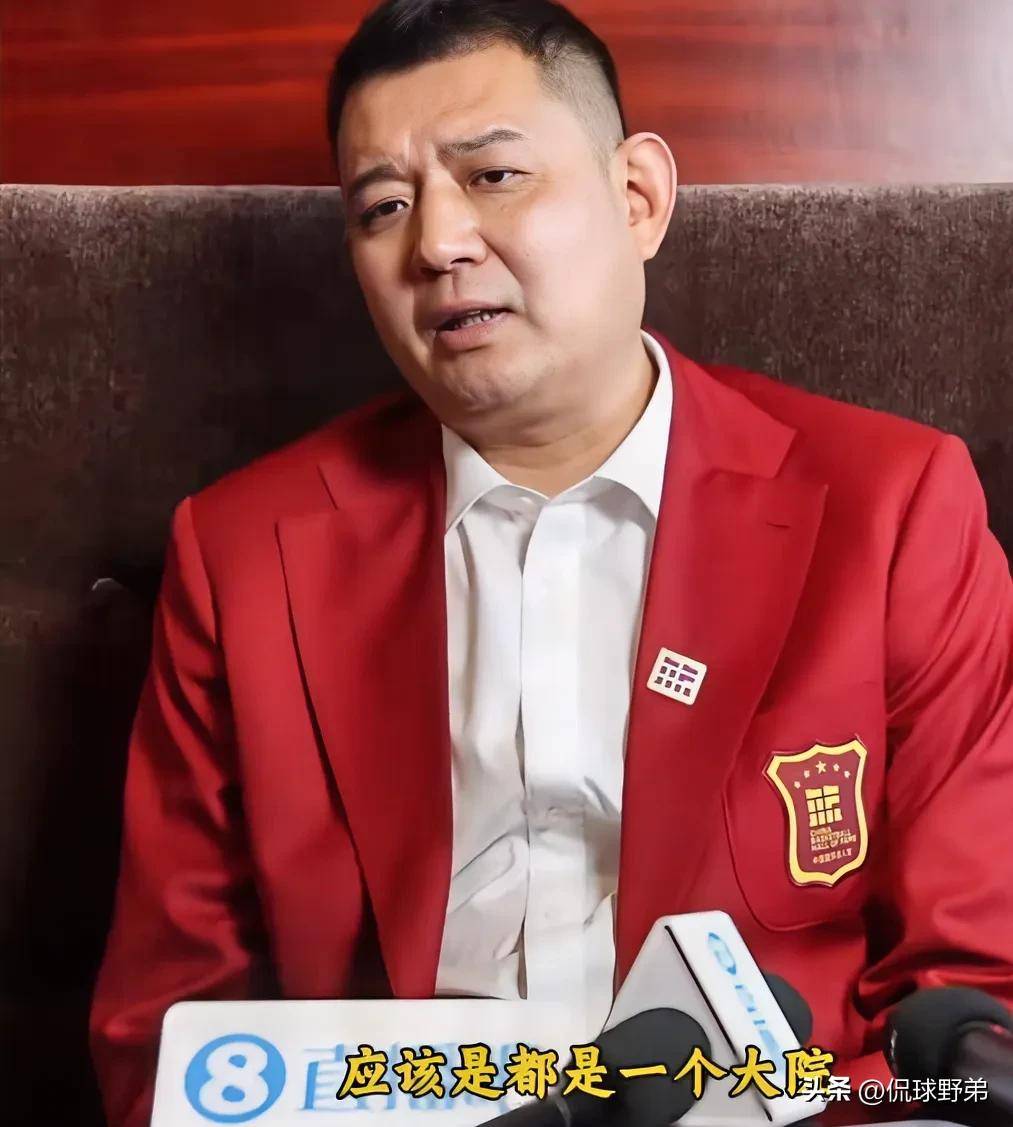 亚洲球员在国际比赛中表现出色，赢得赞誉