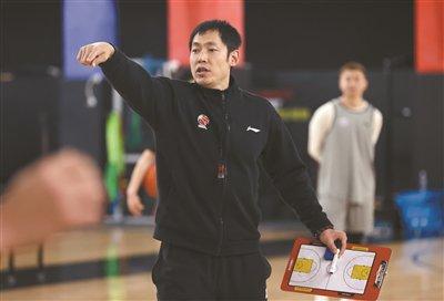开云体育电脑版-关于北控闵鹿蕾因个人原因辞职聘请张庆鹏担任主教练的信息